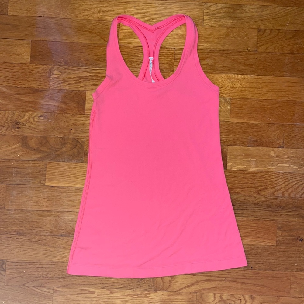 Lululemon Size 4 Coral Racerback GREAT CONDITION
